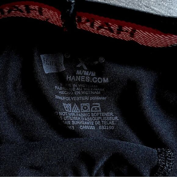 NWOT! 3-Pairs of Big Boys Hanes Boxer Briefs. Size Medium (10/12). - Picture 4 of 5